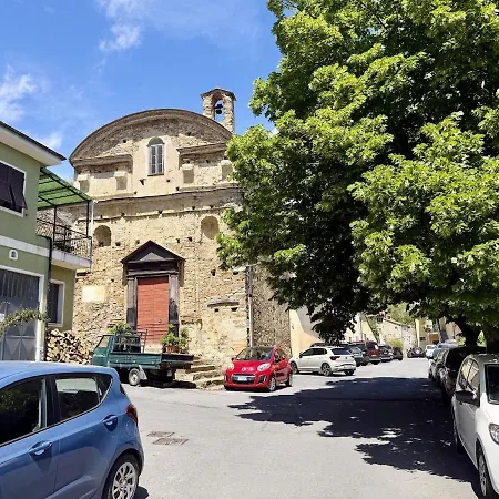 Host4u - Ligurian Autentic Village Daire