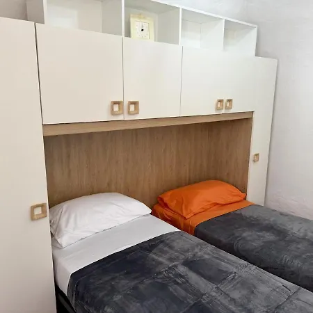 Host4u - Ligurian Autentic Village Daire *